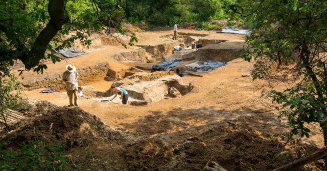 Tarix yenidən YAZILIR: 400 min il yaşı olan tonqal TAPILDI