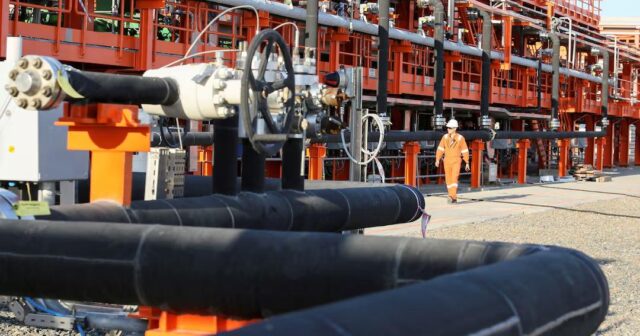 Qazaxıstan Rusiya limanından yan keçərək nefti birbaşa Çinə SATACAQ