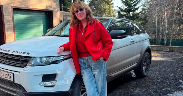 Keçmiş deputat işçiləri ucuz hədiyyəyə görə HƏDƏLƏDİ – VİDEO