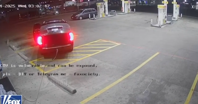 İki “dahi” oğrunun sonu: Bankomatı YOLDA İTİRDİLƏR – VİDEO