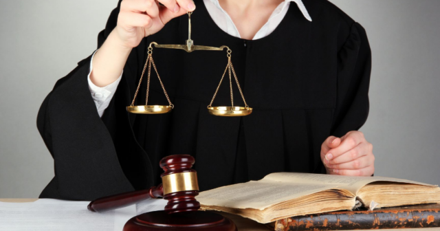 Ali Məhkəmədən SƏRT QƏRAR – Məşhur müğənni mənzilindən QOVULUR