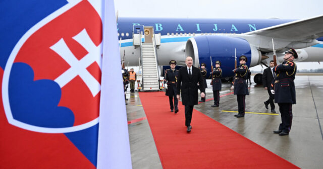 İlham Əliyev Slovakiyada rəsmi səfərdədir