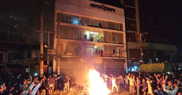 Dəkkədə mətbuata HÜCUM – Redaksiyaları yandıranlar SAXLANILDI