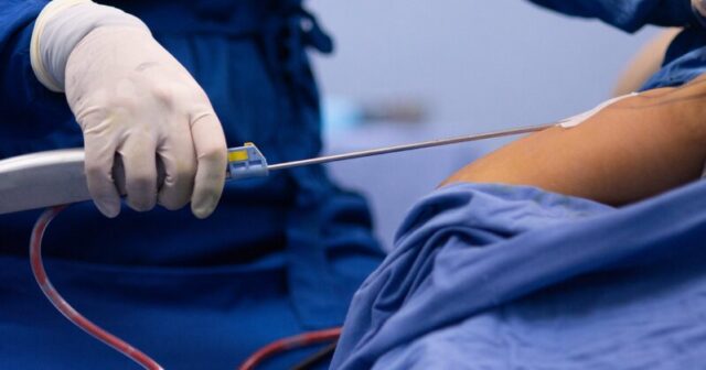 SAXTA CƏRRAH DƏHŞƏTİ: Bir qadın öldü, onlarla zərərçəkən var – FOTO/VİDEO