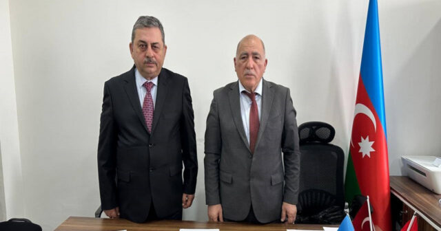 Pənah Hüseyn partiya sədrliyindən istefa verib, Qiyas Sadıqov AXP sədri olub