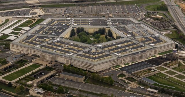 ABŞ mediasından ÜSYAN: “The New York Times” Pentaqonu məhkəməyə verdi 