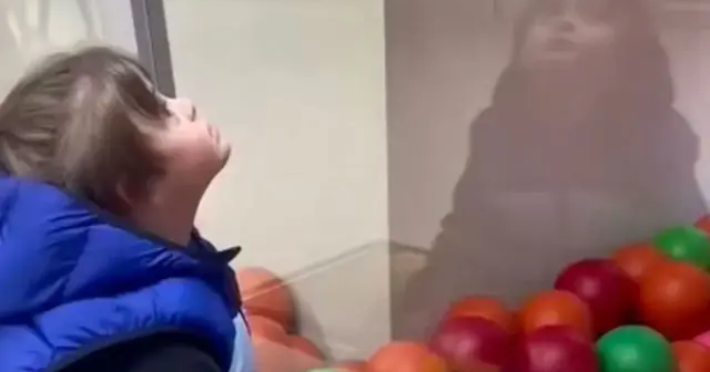 Daun sindromlu uşağı oyun meydançasına buraxmayan müəssisə CƏZALANDIRILDI – VİDEO