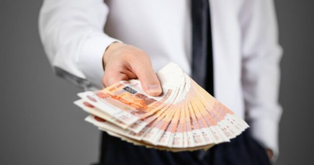 Bir gün gecikmə şirkətə BAHA BAŞA GƏLDİ – İşçi 25 min manat TƏZMİNAT ALACAQ Bir gün gecikmə şirkətə BAHA BAŞA GƏLDİ – İşçi 25 min manat TƏZMİNAT ALACAQ