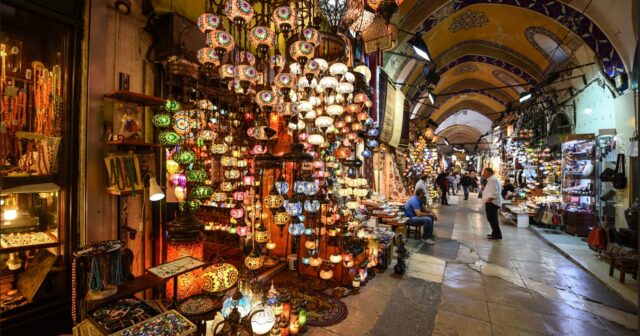 İstanbul: Dünya memarlığının əsrarəngiz inciləri – FOTOLAR