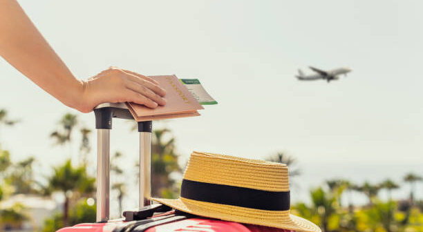 Transgenderlə əyləncə baha başa gəldi – Turistə 99 illik QADAĞA