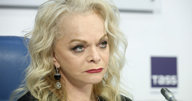 Mənzil qalmaqalı BİTMİR – Müğənni evdən ÇIXMIR