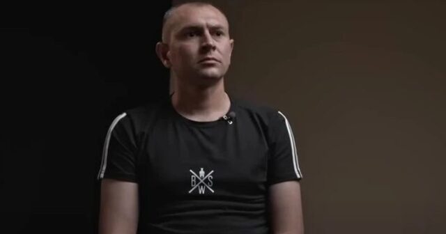 Donetsk xəstəxanasında VƏHŞİLİK: Həkimlər əsirin bədəninə şüar DAĞLADI – FOTO Donetsk xəstəxanasında VƏHŞİLİK: Həkimlər əsirin bədəninə şüar DAĞLADI – FOTO