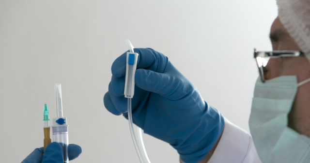 Xərçəngə qarşı inqilabi KƏŞF: Şişləri və metastazları tamamilə məhv edən üsul TAPILDI