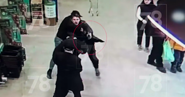 “City Mall”da QƏTL: Mühafizəçilər 24 yaşlı oğlanı döyərək ÖLDÜRDÜ – VİDEO