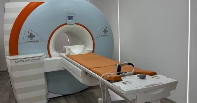 Qadın başını MRT etdirəndən sonra İFLİC OLDU – 97 min manatlıq FACİƏ