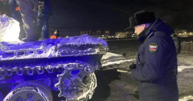 Sərgidə FACİƏ: Tankın içinə girən yeniyetmə ÖLDÜ – FOTO