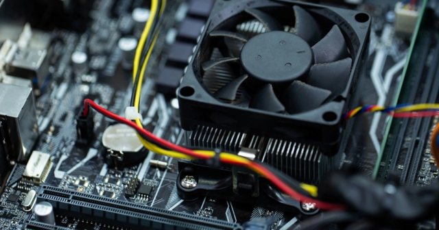 Kompüter yığmaq XƏYAL OLACAQ – Qiymətlər kəskin BAHALAŞIR