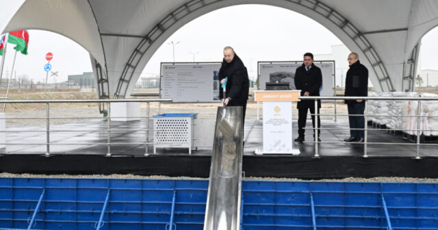 Prezident Sumqayıtda polipropilen və laminatlı kisə istehsalı müəssisəsinin təməlini qoyub