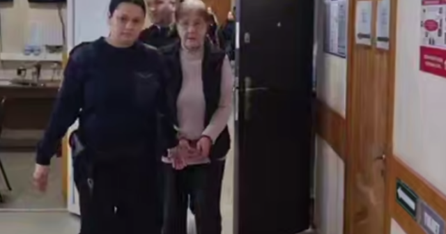 Mənzil davası QANLA BİTDİ: Ana oğlunu mətbəxt bıçağı ilə QƏTLƏ YETİRDİ – VİDEO