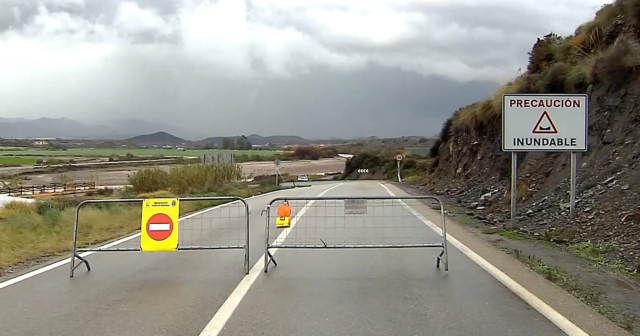 İspaniyada güclü QAYA UÇQUNU: Evlər yerlə-yeksan OLDU – VİDEO