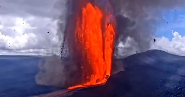 Kilauea vulkanı yenidən AKTİVLƏŞDİ: Lava sütunları 400 metr hündürlüyə ÇATIR – VİDEO