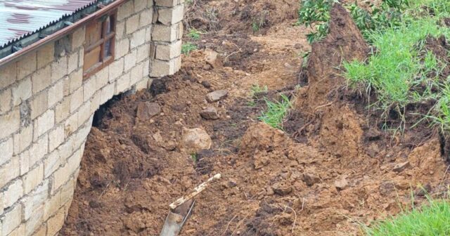 Astarada torpaq sürüşməsi olub, ərazidəki çayın məcrası dəyişdirilir