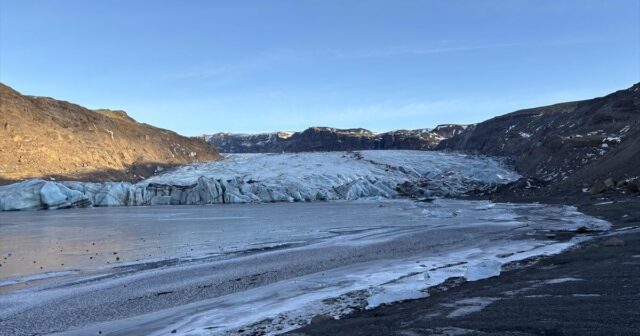 Türkiyəli alimdən HƏYƏCAN TƏBİLİ: İslandiyada buzlaqlar sürətlə yox olur
