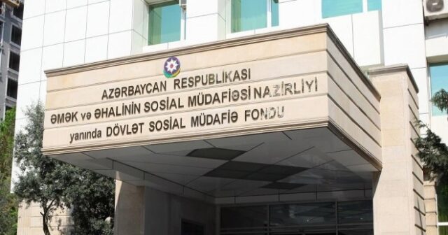 Nazirlik vətəndaşlara 1000 manat ödəniş ediləcəyi ilə bağlı xəbərlərə aydınlıq gətirib