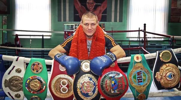 Sərxoş boksçu əlil gənci liftdə amansızcasına DÖYDÜ – VİDEO