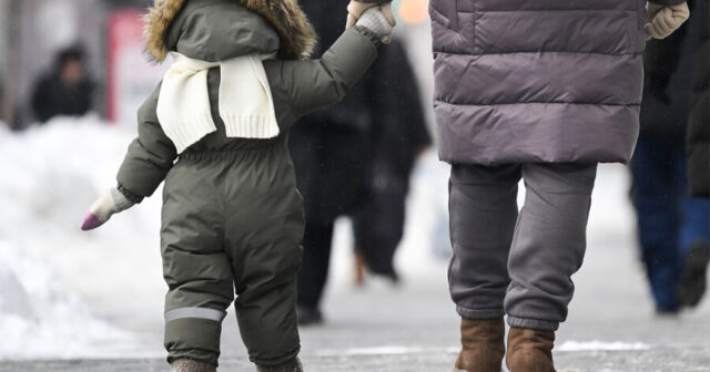 Aliment ödəyənlər üçün YENİ DÖVR: Martın 1-dən məbləğlər KƏSKİN ARTIR