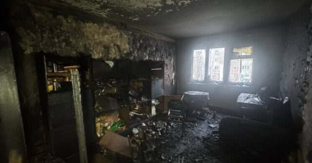 84 yaşlı qadın divanı yandırıb QAÇDI – Qonşu mənzildə iki nəfər boğularaq ÖLDÜ