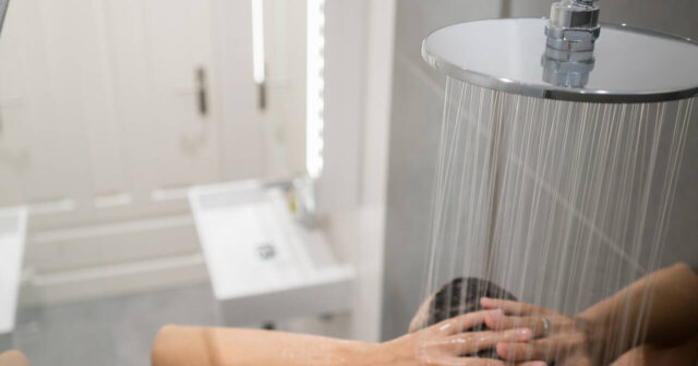 Soyuqdəymədən qorunmağın SİRRİ: Soyuq duş QƏBUL EDİN