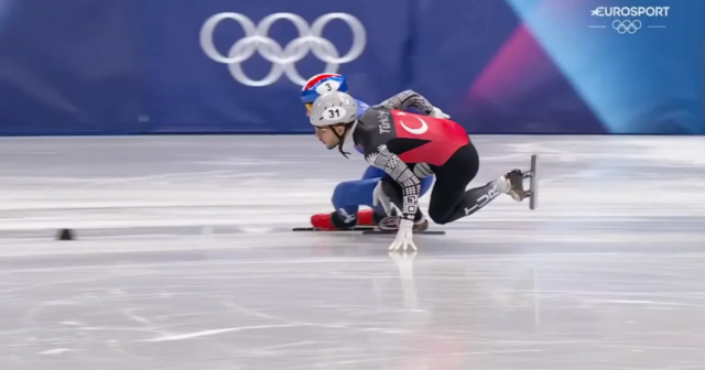 Olimpiadada GÖRÜNMƏMİŞ HADİSƏ: İdmançı bəxt sayəsində inanılmaz QƏLƏBƏ QAZANDI – VİDEO