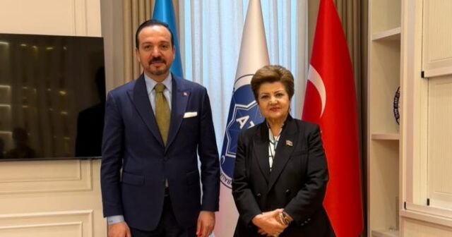 Türkoloji Qurultay üçün Bakıda səfərdə olan Kürşad Zorlu ATEV-də qonaq olub – FOTO