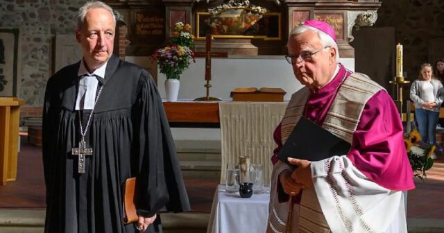 Almaniya kilsələri müsəlmanları Ramazan münasibətilə TƏBRİK ETDİ