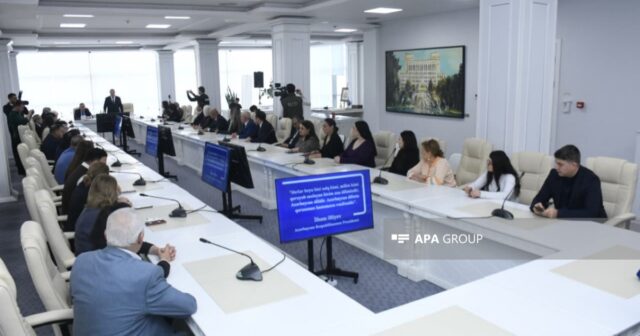 “Medianın dili elmi müzakirə müstəvisində” adlı konfrans keçirilib