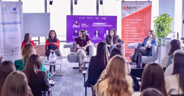 “Rəqəmsal sahədə qadın liderliyi və peşəkar inkişaf” mövzusunda panel müzakirəsi keçirilib – FOTOLAR