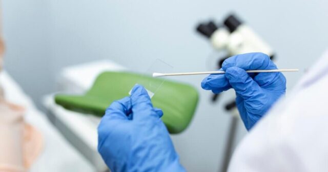 Tibb tarixində RÜSVAYÇILIQ: Ginekoloq gizli şəkildə 16 uşağın ATASI OLDU