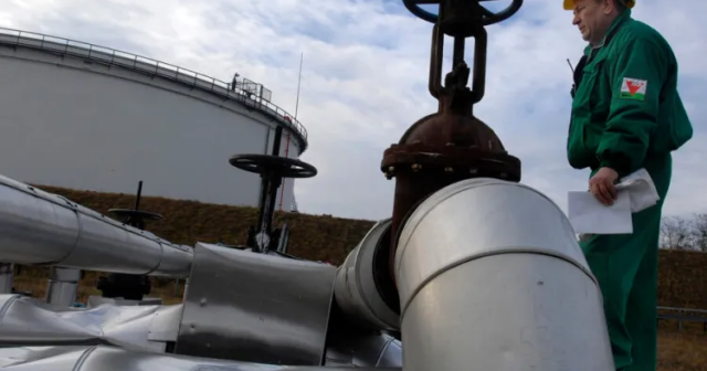 İran Xuzistanda neft kəmərinə hücum barədə xəbərləri TƏKZİB ETDİ