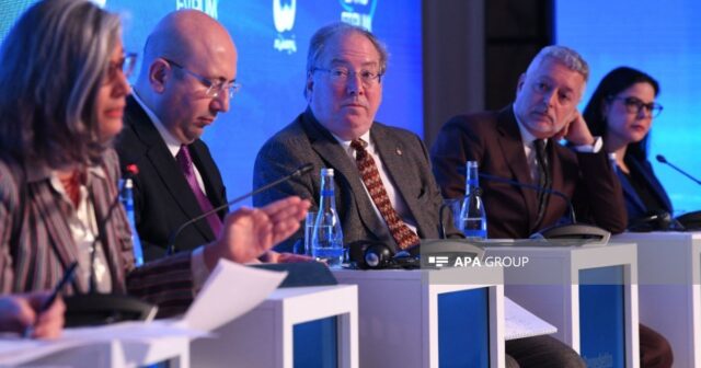 XIII Qlobal Bakı Forumunda WUF13-ə həsr olunmuş panel müzakirəsi olub