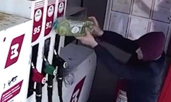 15 yaşlı yeniyetmə yanacaqdoldurma məntəqəsini YANDIRDI – VİDEO