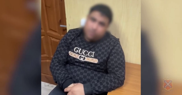 İnternetdə intim elanlar yerləşdirib, özünü “Zəlimxan” kimi təqdim edən dələduz YAXALANDI – VİDEO