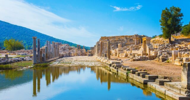 Günəşli sahillər və qədim irs: Antalyanın tarixi panoraması – FOTOLAR