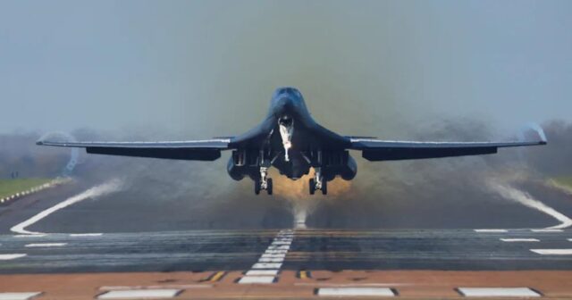 ABŞ İran ərazisində pilotunu xilas etmək üçün 100 BOMBA ATDI