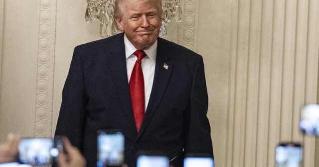 Ağ Evdə 400 milyon dollarlıq BUNKER: Tramp təsadüfən gizli sığınacağın detallarını AÇIQLADI – FOTO