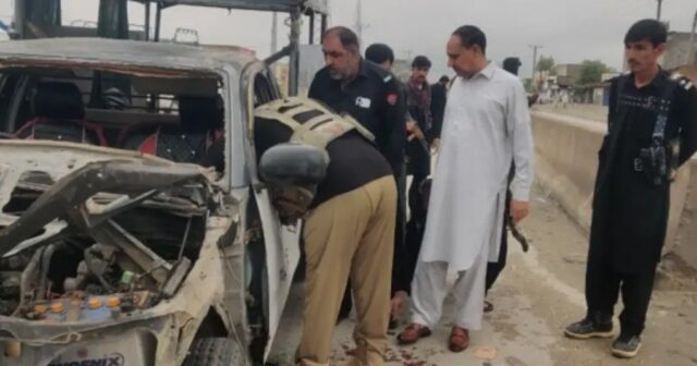 Pakistanda PARTLAYIŞ: 5 polis əməkdaşı YARALANDI