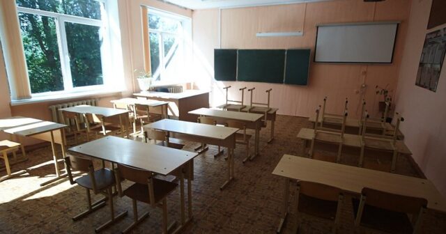 8-ci sinif şagirdi məktəb pəncərəsindən yıxılaraq VƏFAT ETDİ – VİDEO