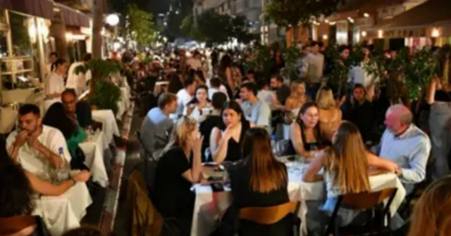 İsrail restoranlarında “hava hücumu” TƏLAŞI: Müştərilər hesabı ödəmədən QAÇIRLAR