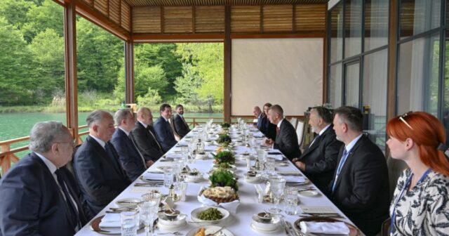 Qəbələdə Prezident İlham Əliyevin adından Çexiyanın Baş nazirinin şərəfinə rəsmi lanç verilib