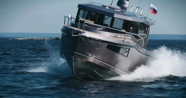 Ukrayna Kerç körpüsünün müdafiəsini SINDIRDI: Rusiya katerləri MƏHV EDİLDİ – VİDEO